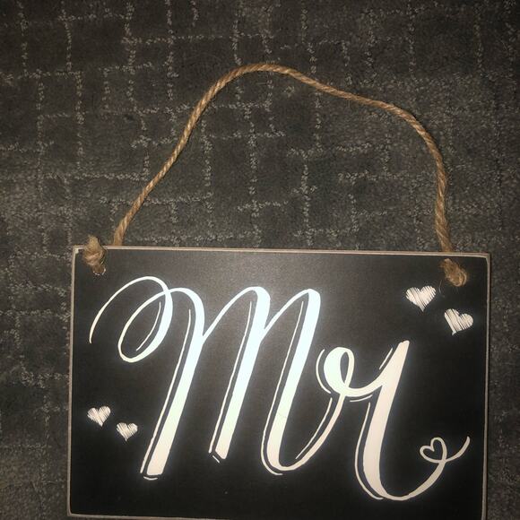 Mr and Mrs Signs for Wedding or Engagement - Picture 2 of 5